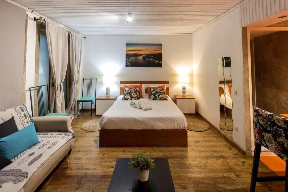 Guest H4U - Porto Ribeira View Mercadores