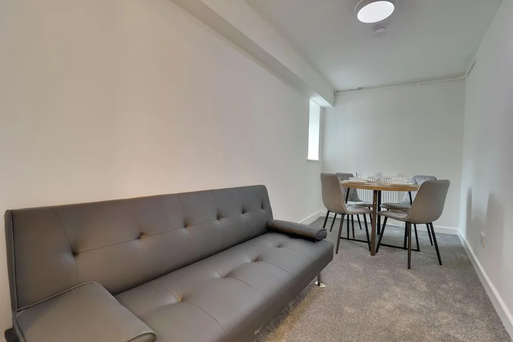 WorkStay Portsmouth Contractor House