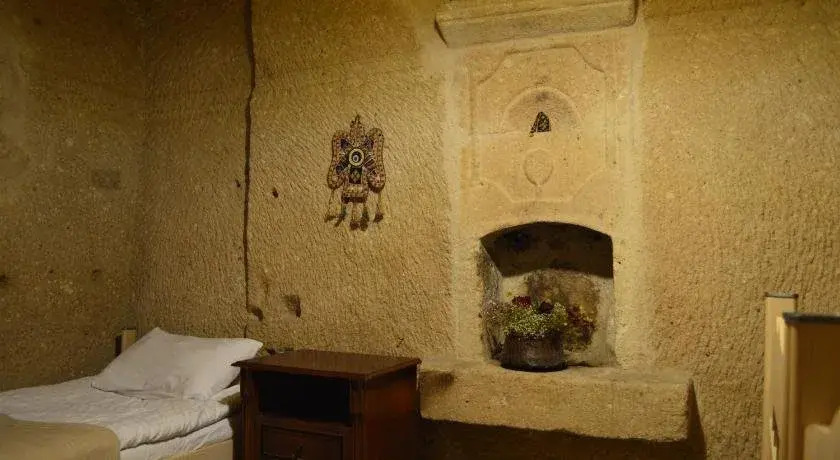 Stay In Peace Cave Hostel