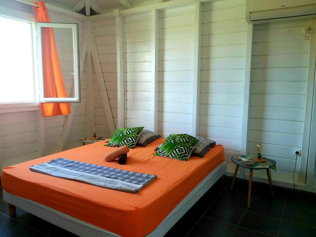 VILLA CANA avec SPA -Proche bourg - Calme - sans coupures deau