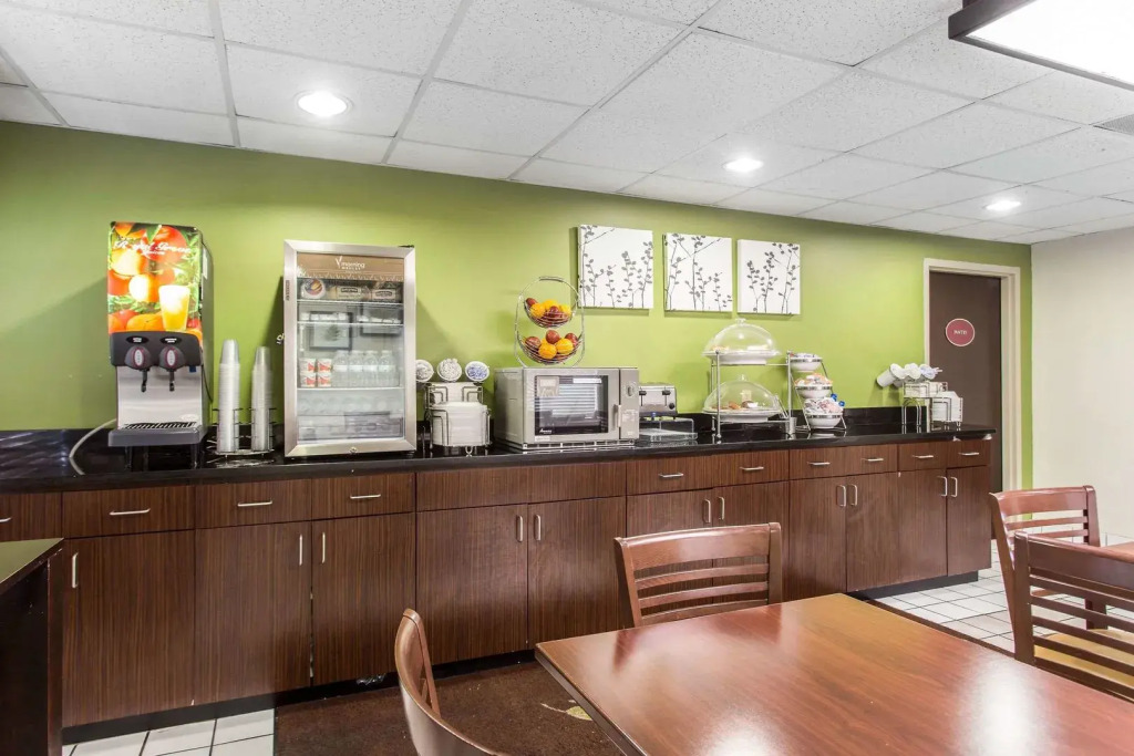 SureStay by Best Western Summerville Flowertown