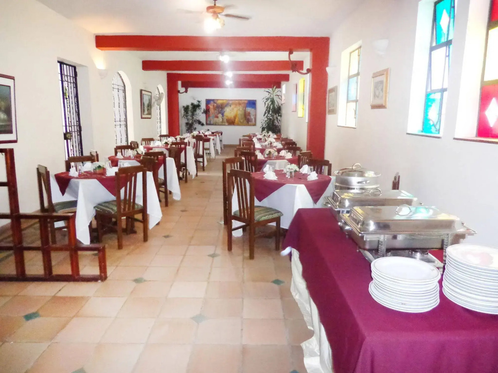 Boulevard del Rio Hotel