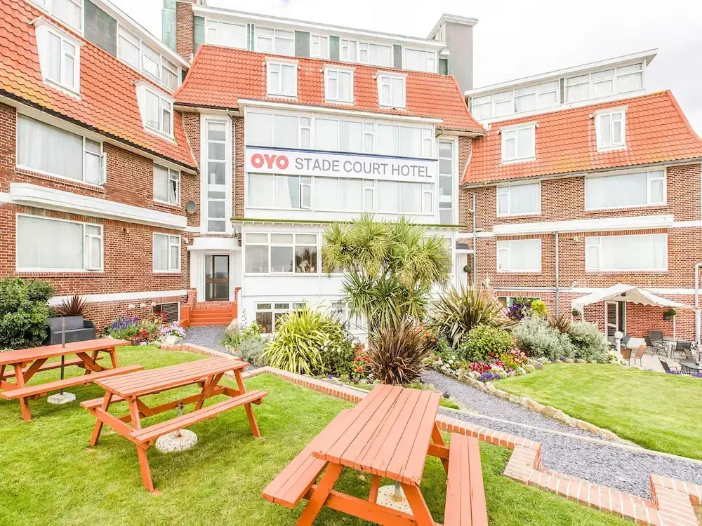 Best Western Stade Court Hotel
