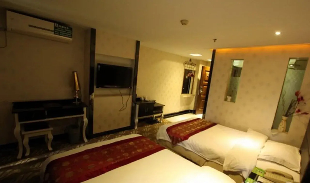 Yunjin Business Hotel (Guilin Railway Station Liangjiang Sihu Branch)