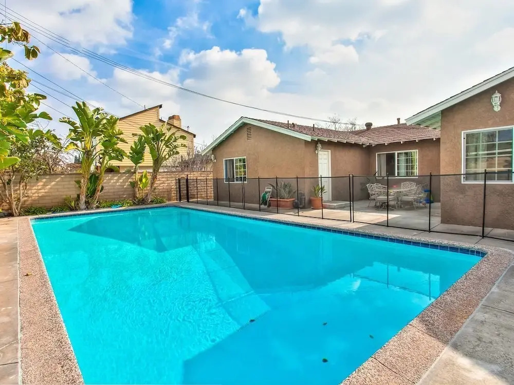 Atlantis - 4 Br Home