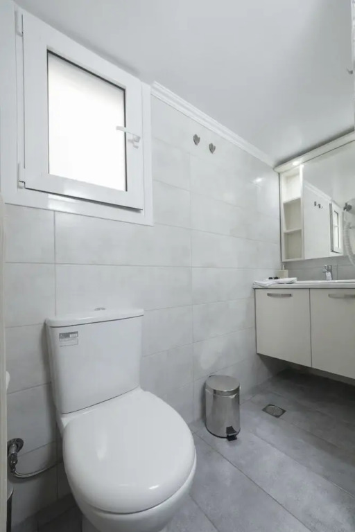Stylish and Modern Apartment in the Heart of Athens
