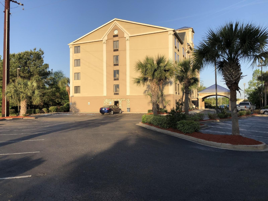 Holiday Inn Exp Murrell Inlet Myrtle Bch