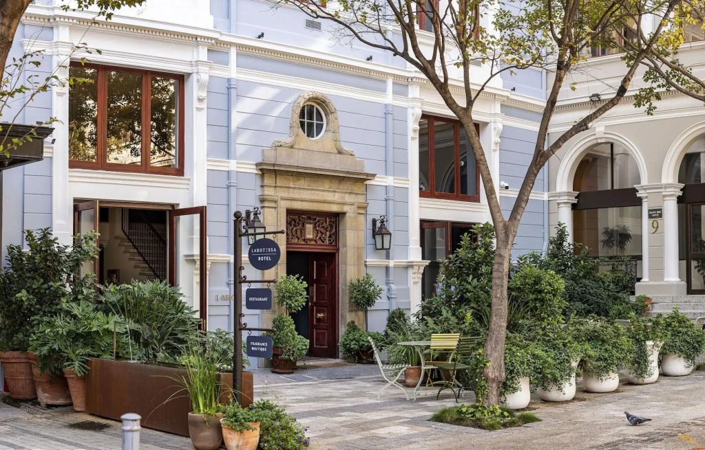 Labotessa Luxury Boutique Hotel