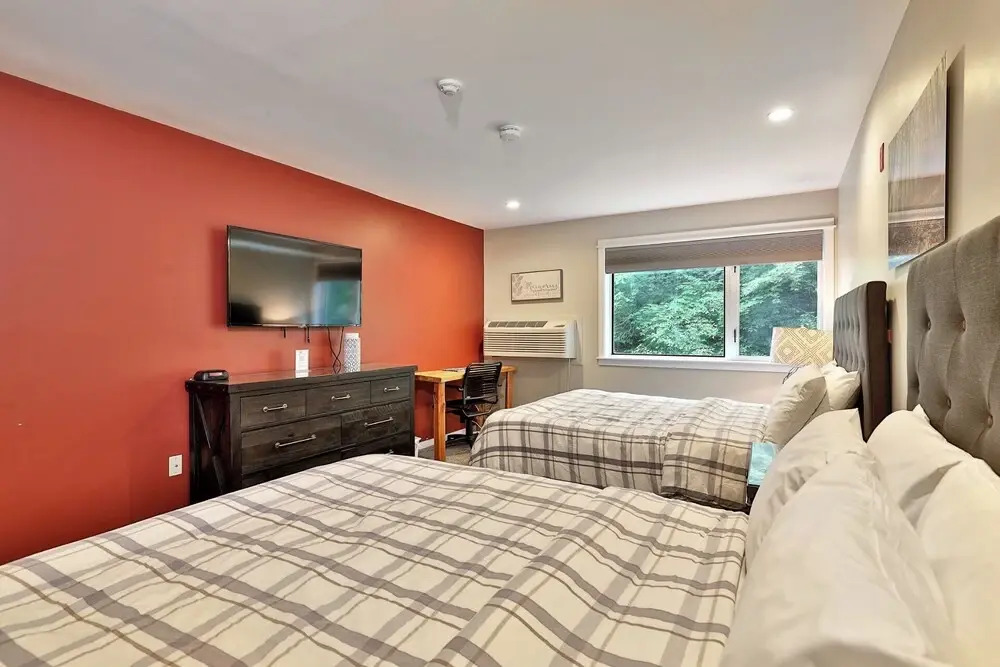 Cozy Hotel Room Style Studio Condo With Pool
