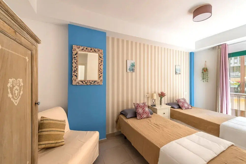 SkySea Holidays CITY CENTER SUITES