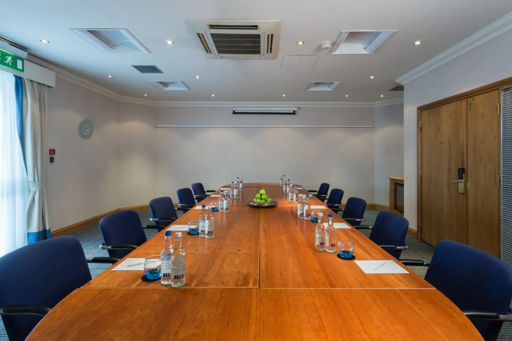 Holiday Inn Rugby-Northampton M1 Jct18 by IHG