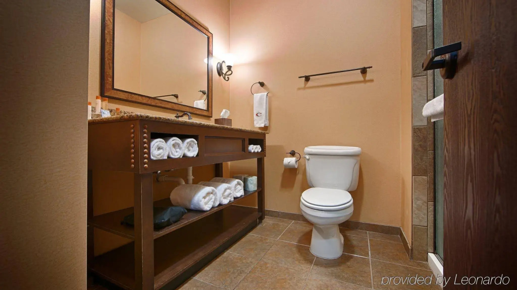 Best Western PLUS Cimarron Hotel & Suites
