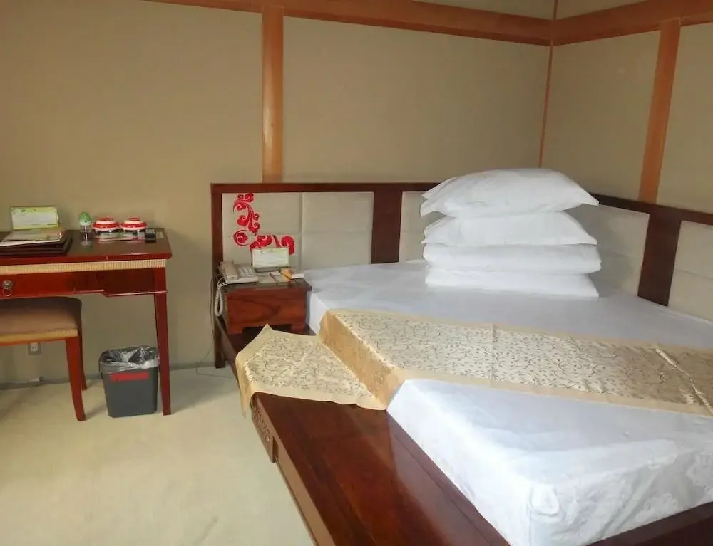 Daguan Kunming Hotel (Daguan Park Branch)