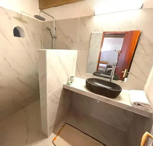 African Queen Lodge
