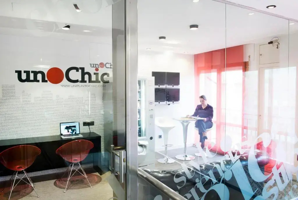 Hospedium Hostal Un Punto Chic