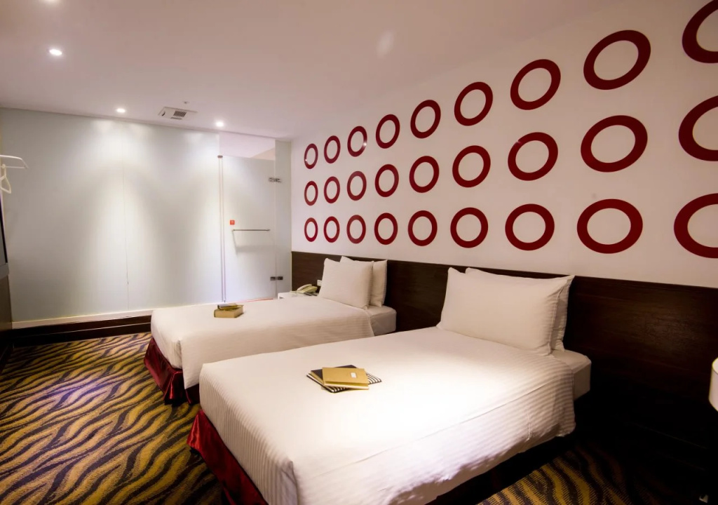 Ximen Holiday Fun Hotel