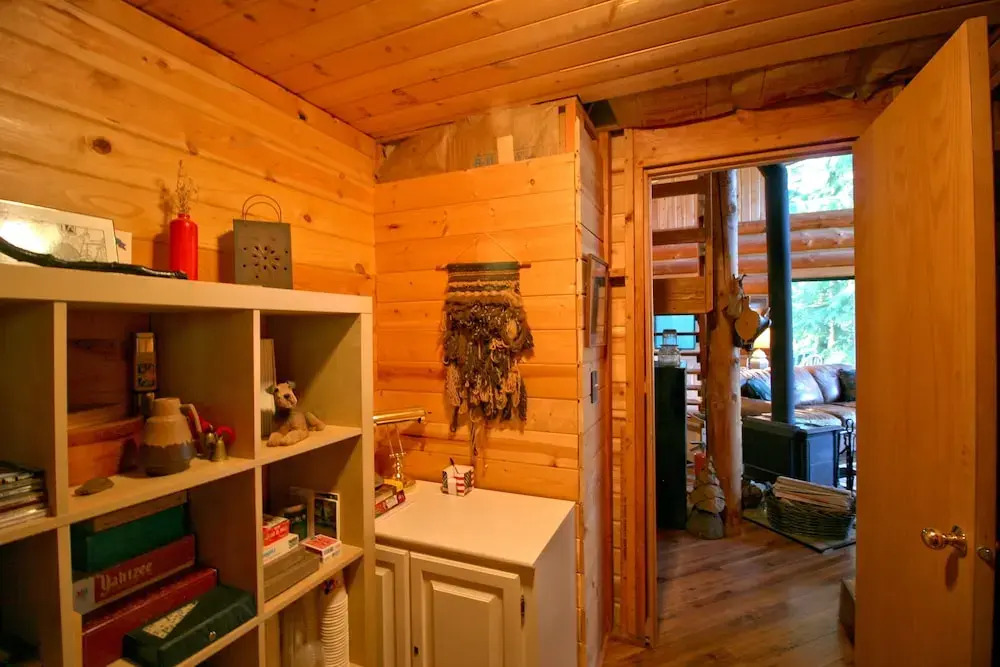 Cabin #97 - 'pinecone' Log Cabin at the Lake That is Pet-friendly!