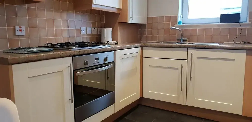 Quiet Modern 2 bed 2 bath with elevator