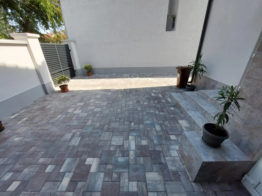 Premium Central Apartment