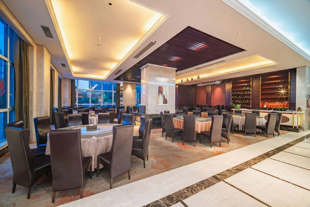 Puhua Hotel