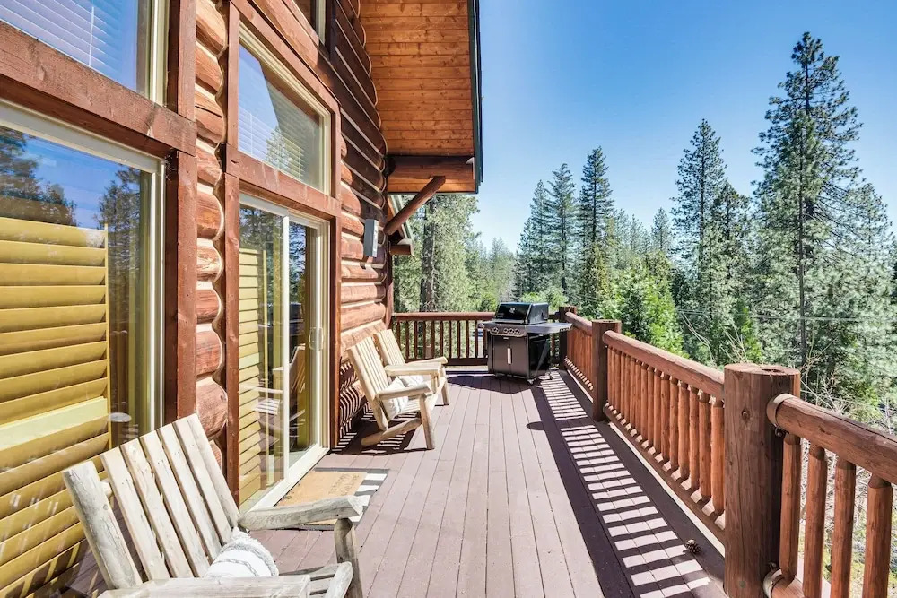 2 Cabins: Group & Family Getaway in Arnold!