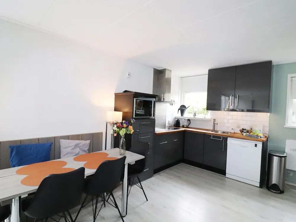 Holiday Home in Grou by Pikmeer Lake