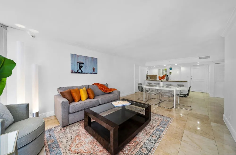 Stunning Balcony Views 3 Bedroom
