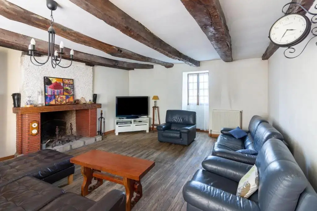 Maison de 4 chambres avec jardin amenage et wifi a Treignac