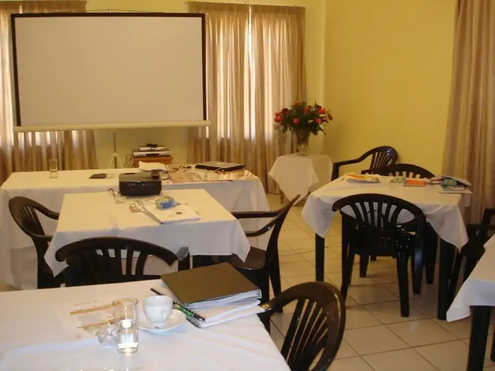 The Crescent Guesthouses - BnB/Self Catering