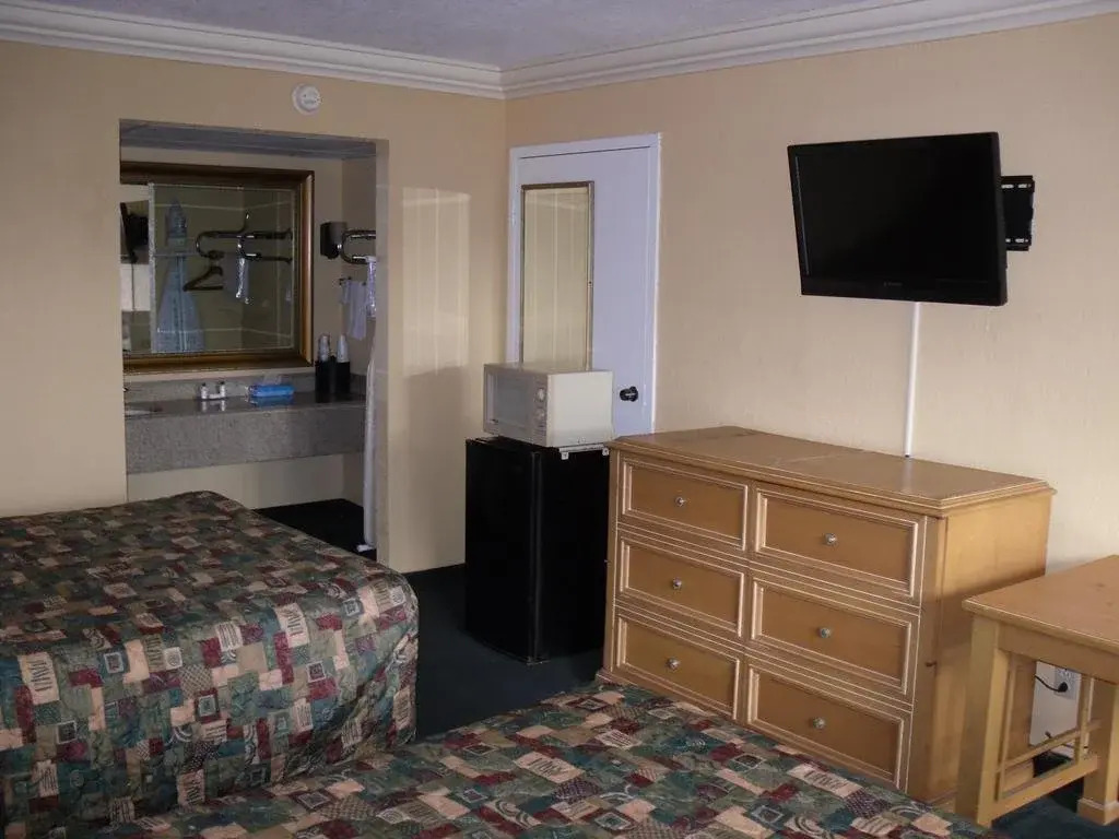 OYO Hotel Crowley LA I-10