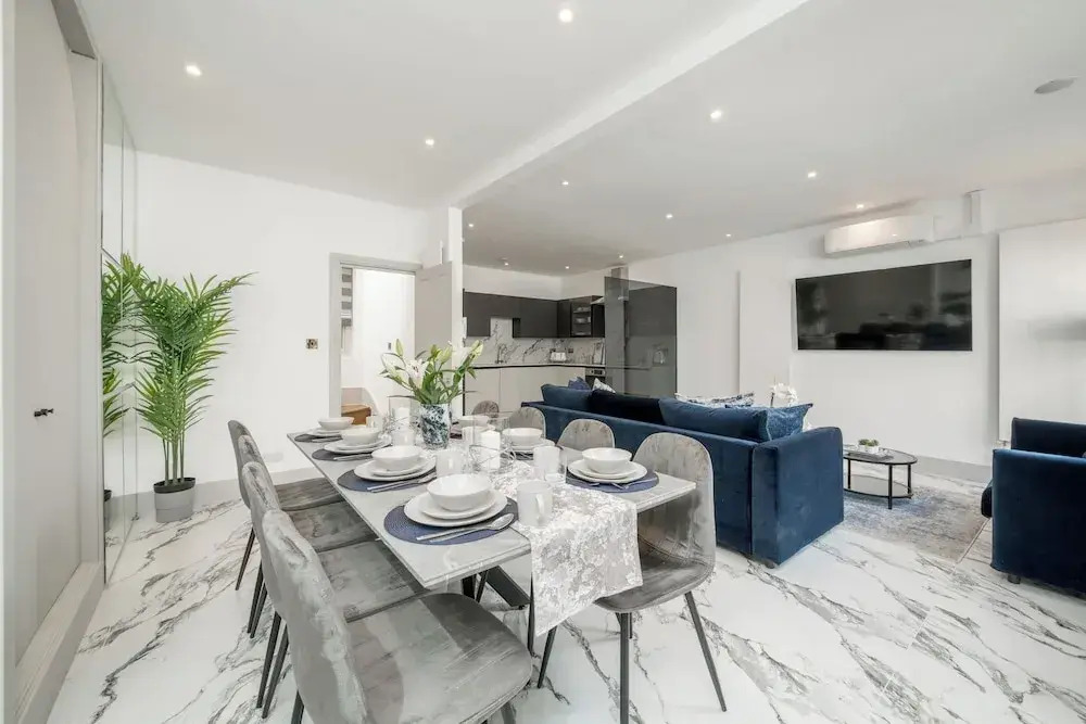 Luxury Eaton Mews House in London