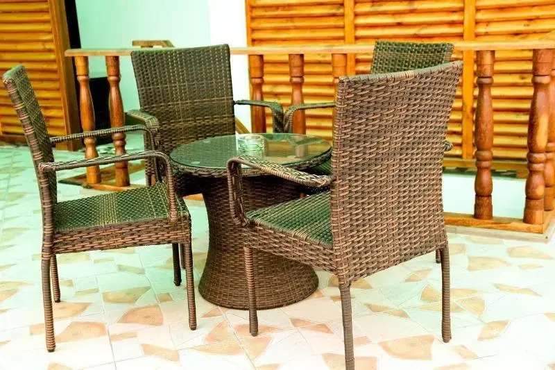 Guraidhoo Inn
