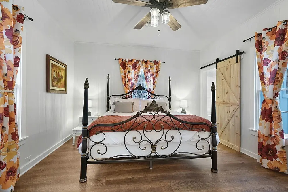 New! Stunning Home w/ Hot Tub & Grill Just 2 Blks From Main St!