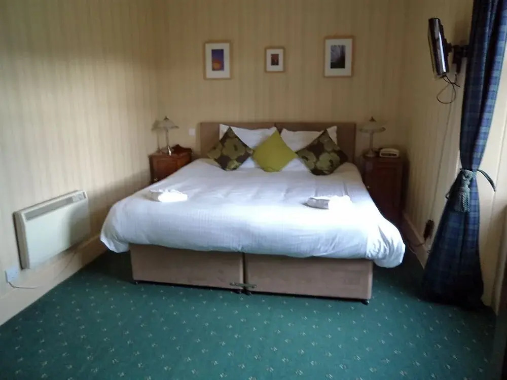 Inch Hotel