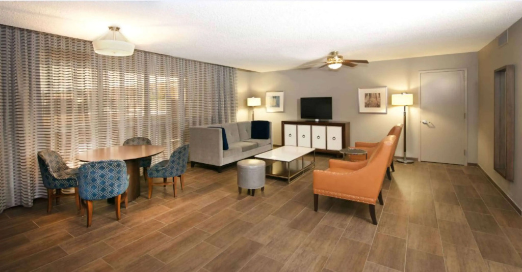 DoubleTree by Hilton Bloomington Minneapolis South