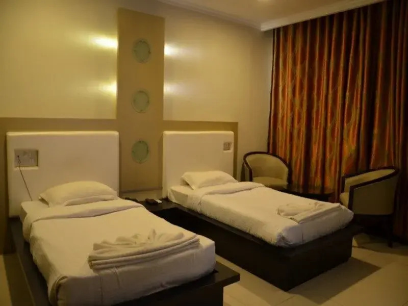 The Sapphire Grand