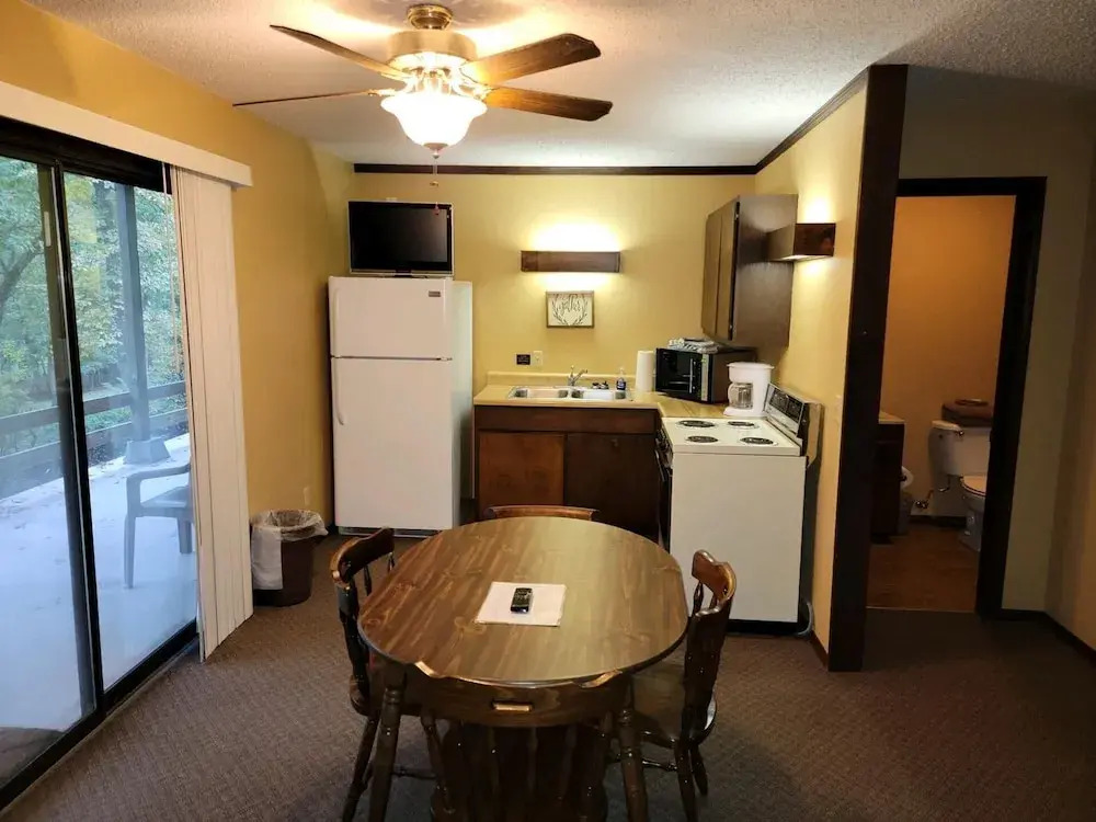 Bar M Resort & Campground
