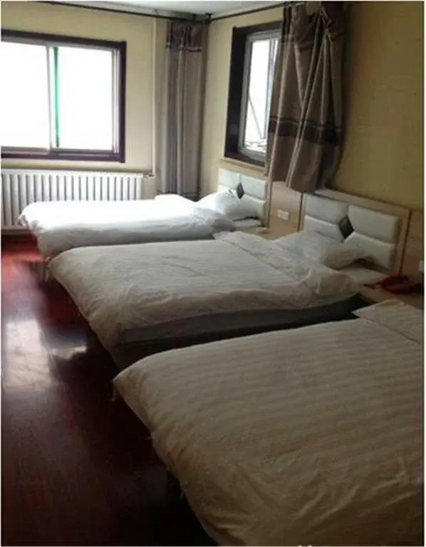 Taiyuan Lijin Express Inn