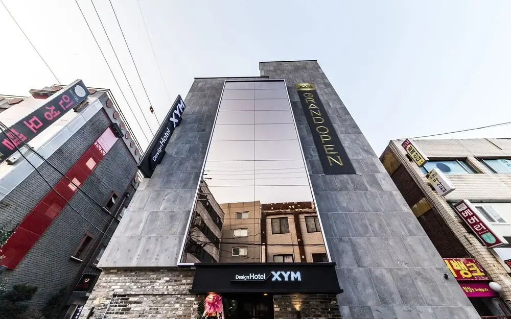 XYM Hotel