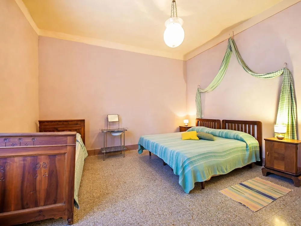 A Spacious Retreat for Ten