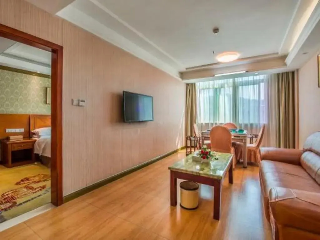 Vienna Hotel Guangdong Huizhou Maidi South Road