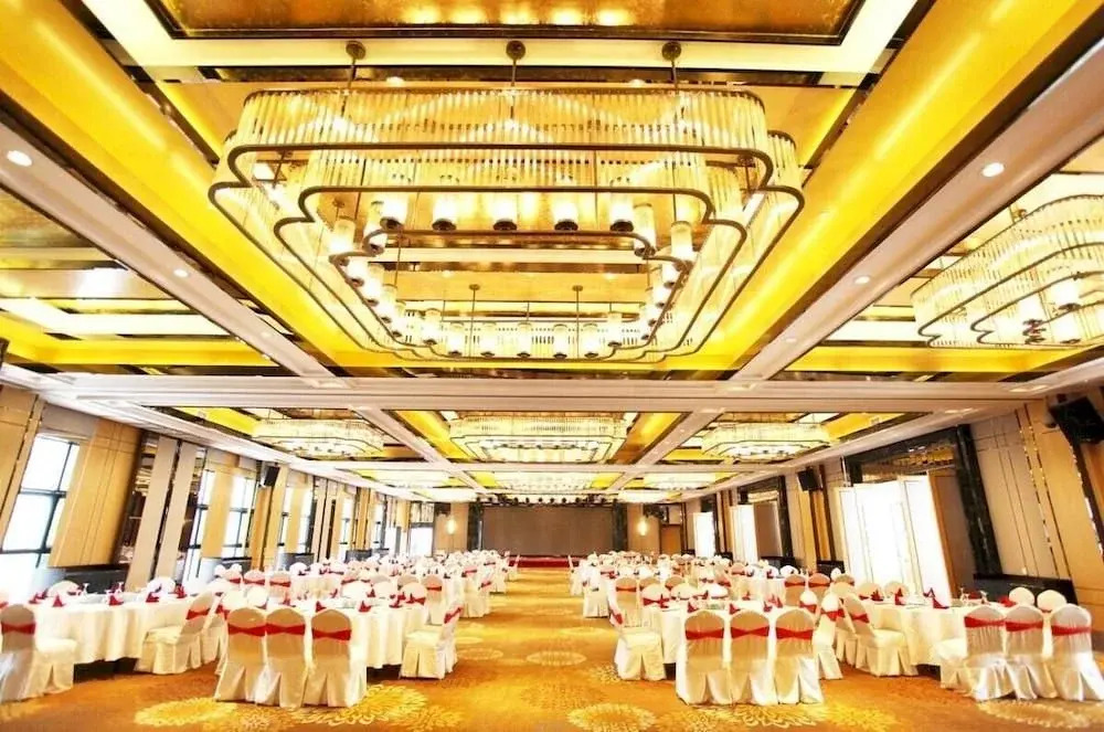 Yangzhou East Garden Hotel
