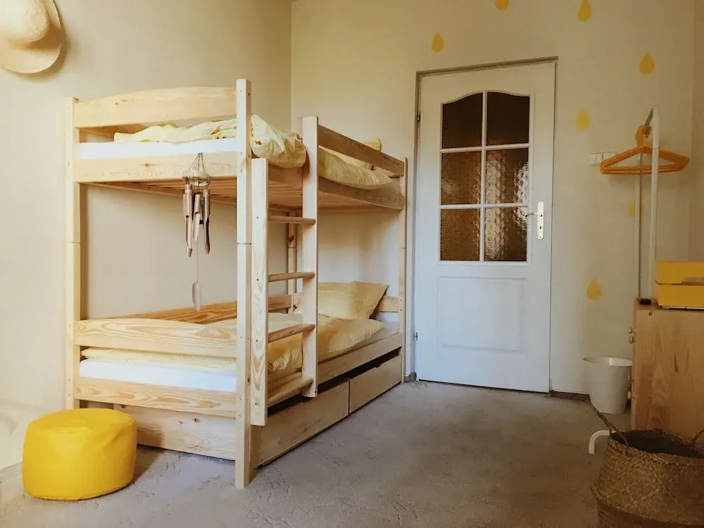 Lucka Rooms - Here Comes The Sun B24.3
