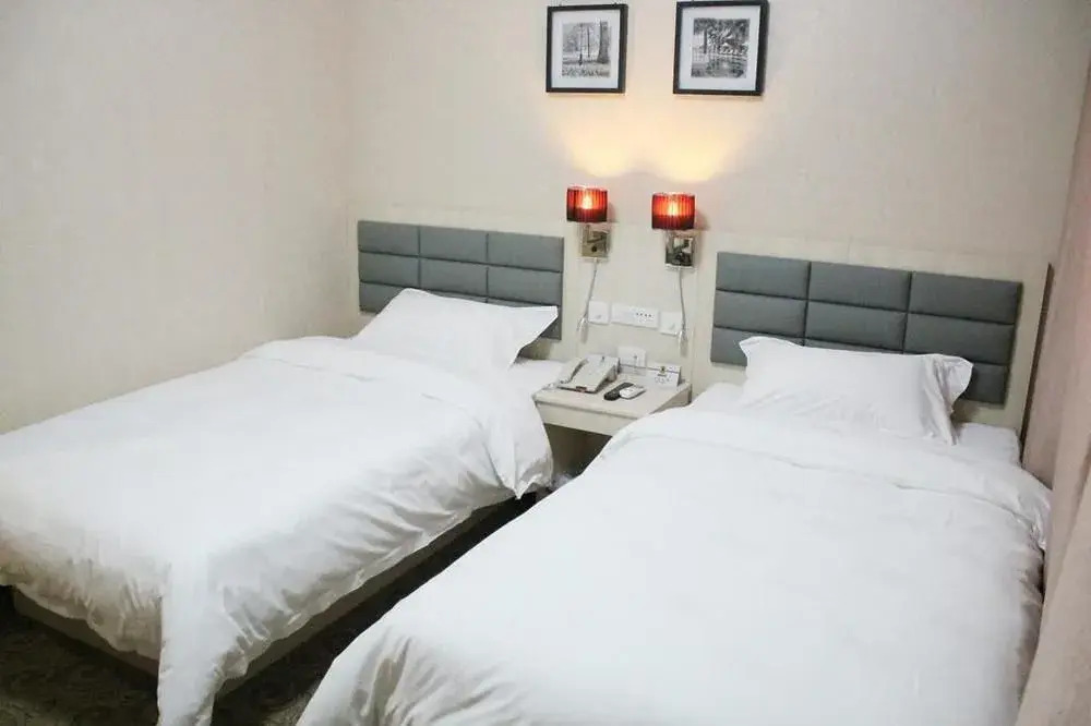 Super 8 Hotel