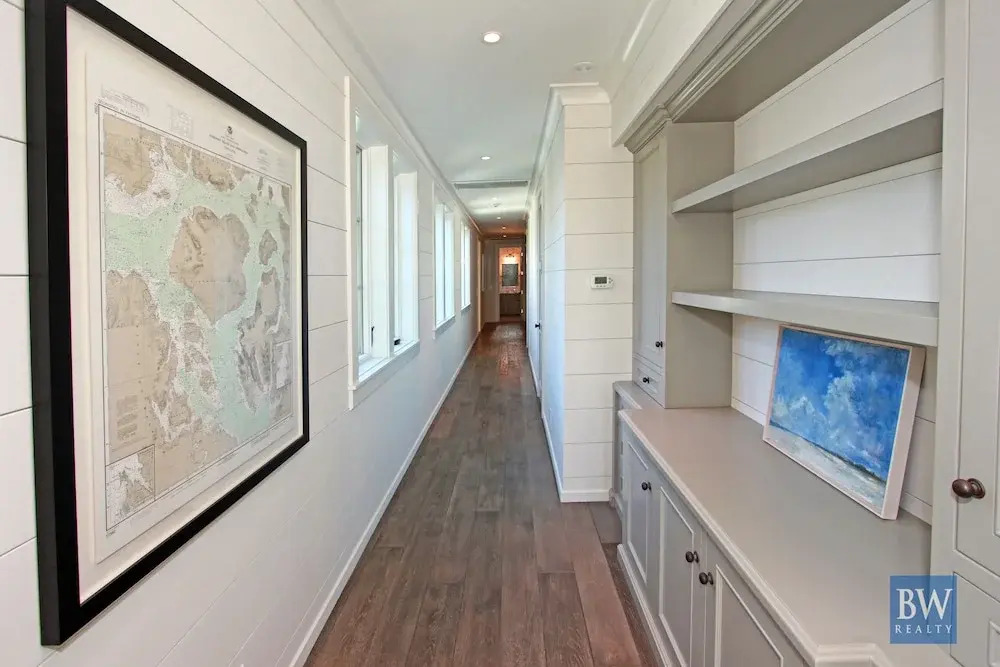 1028 W Ocean Front Lyn 5 Bedroom Home