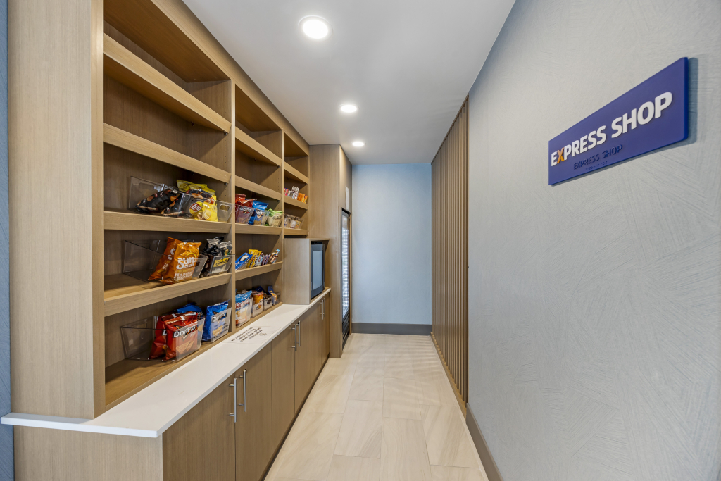 Holiday Inn Express White House by IHG