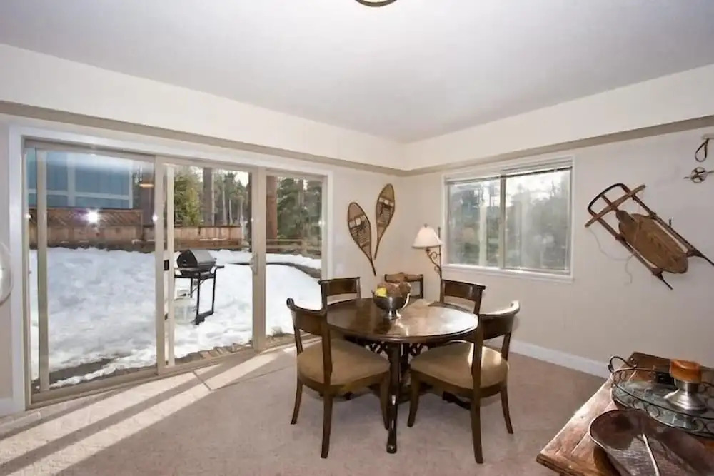 2853 Springwood Dr.