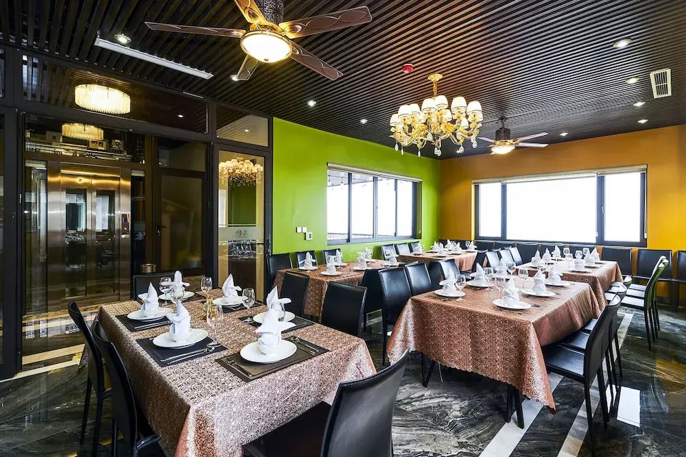 BBQ Hostel Ha Long 2