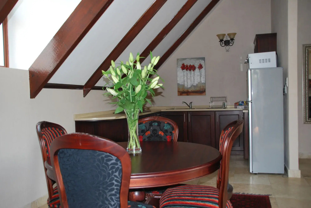 HOSPITALity Lodges