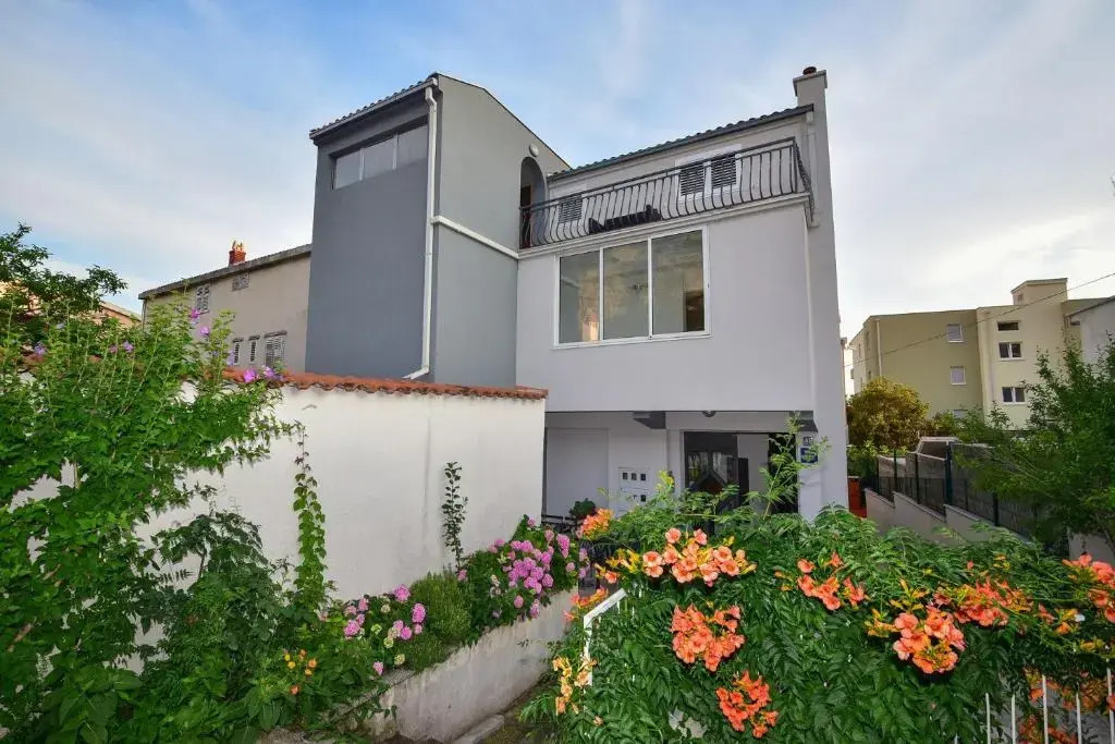 Apartment Marijo - 300m to beach